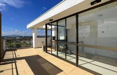 Imagem: O apartamento possui 3 Dormitórios, 5 Banheiros, 3 Vagas na