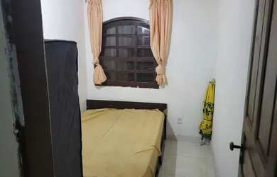 Imagem: A casa possui 1 Dormitório, 1 Banheiro e está localizado