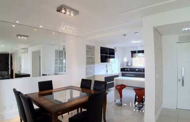 Imagem: O apartamento possui 3 Dormitórios, 5 Banheiros, 2 Vagas na