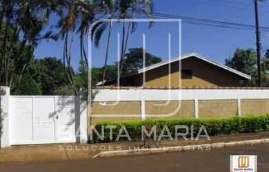 Imagem: A casa possui 3 Dormitórios, 2 Banheiros, 5 Vagas na garagem