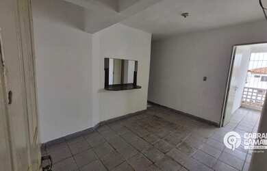 Imagem: O apartamento possui 3 Dormitórios, 1 Banheiro, 66m² de Área