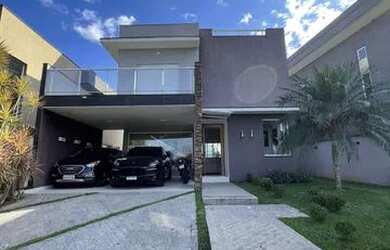 Imagem: A casa em condomínio possui 3 Dormitórios, 4 Banheiros, 4