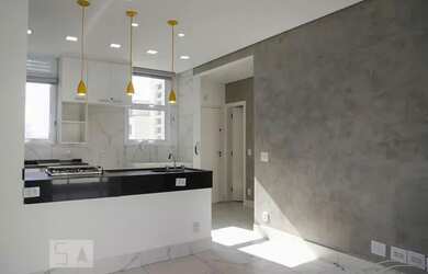 Imagem: O apartamento na cobertura possui 1 Dormitório, 2 Banheiros