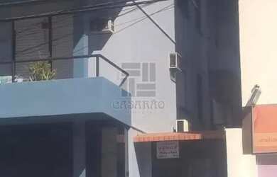 Imagem: O apartamento possui 3 Dormitórios, 1 Banheiro, 2 Vagas na