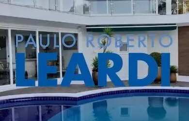 Imagem: A casa em condomínio possui 5 Dormitórios, 5 Banheiros, 5