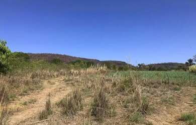 Imagem: O terreno possui 312m² de Área e está localizado em Januária