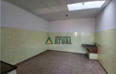 Imagem: A casa possui 2 Dormitórios, 1 Banheiro e está localizado