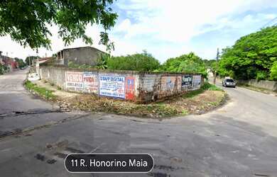 Imagem: O terreno possui 350m² de Área e está localizado em Parque