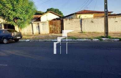 Imagem: O terreno possui 610m² de Área e está localizado em Morro