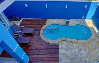 Imagem: A casa em condomínio possui 4 Dormitórios, 5 Banheiros, 5