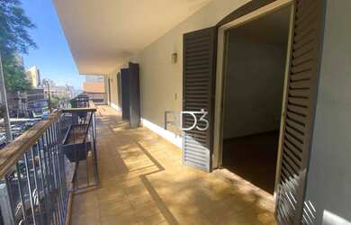 Imagem: O apartamento possui 4 Dormitórios, 5 Banheiros, 2 Vagas na