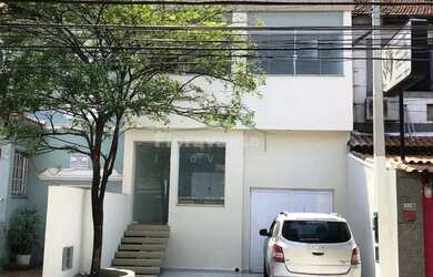 Imagem 2: Casa comercial, 4 salas, quintal, edícula, 3 vagas de garagem