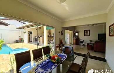 Imagem 15: Casa para venda com 327 m² e 4 quartos em Residencial Villaggio I