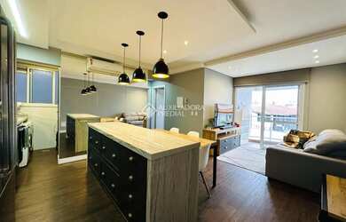 Imagem: O apartamento possui 2 Dormitórios, 2 Banheiros, 1 Vaga na