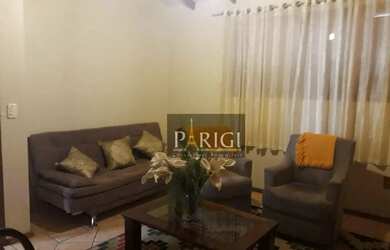 Imagem: A casa possui 3 Dormitórios, 4 Banheiros, 3 Vagas na garagem