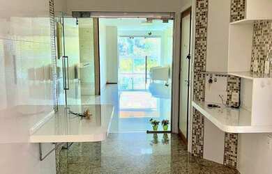 Imagem 15: Imóvel para venda possui 220 metros quadrados com 3 quartos em Praia...