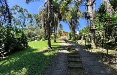 Imagem: A fazenda possui 12.000m² de Área e está localizado em Quatro