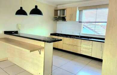 Imagem 3: Apartamento semi-mobiliado com 3 quartos para locação no Iririu por...