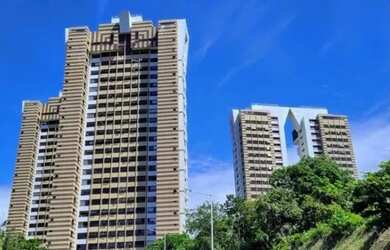 Imagem: O apartamento possui 4 Dormitórios, 5 Banheiros, 3 Vagas na