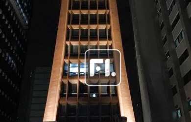 Imagem: O depósito possui 5 Vagas na garagem, 694m² de Área e está