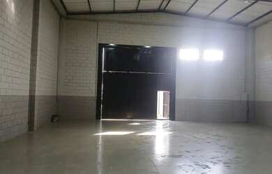 Imagem: O depósito possui 237m² de Área e Imóvel novo e está localizado