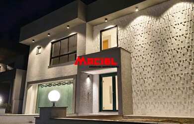 Imagem: A casa em condomínio possui 4 Dormitórios, 5 Banheiros, 4