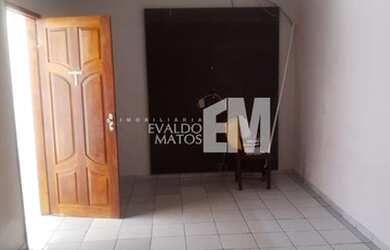 Imagem: A casa possui 3 Dormitórios, 1 Banheiro e 117m² de Área e