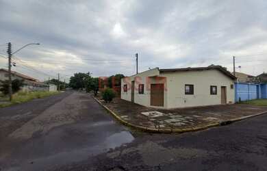 Imagem: O depósito para alugar possui e está localizado em Santa