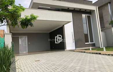 Imagem: A casa em condomínio possui 3 Dormitórios, 1 Banheiro, 2 Vagas