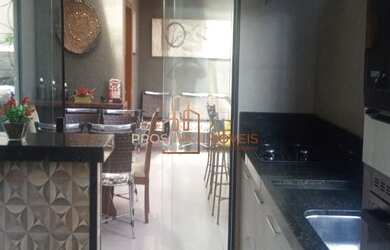 Imagem: A casa em condomínio possui 3 Dormitórios, 2 Banheiros, 2