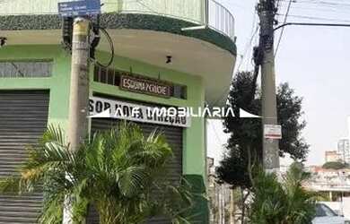 Imagem: A casa possui 5 Dormitórios, 1 Banheiro, 1 Vaga na garagem