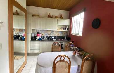 Imagem 3: Casa para venda possui 220 metros quadrados no Saboeiro - Salvador - BA