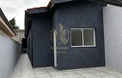 Imagem: A casa possui 2 Dormitórios, 2 Banheiros, 2 Vagas na garagem