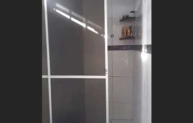 Imagem: A casa possui 2 Dormitórios, 1 Banheiro e está localizado