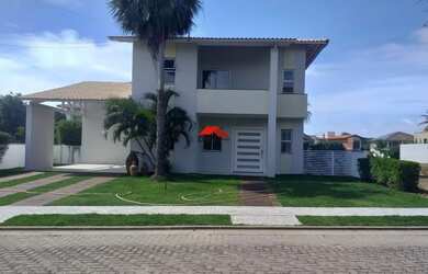 Imagem: A casa em condomínio possui 4 Dormitórios, 5 Banheiros, 4