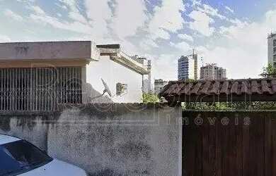 Imagem: A casa possui 3 Dormitórios, 2 Banheiros, 1 Vaga na garagem