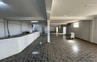 Imagem: O depósito possui 393m² de Área e está localizado em Loteamento