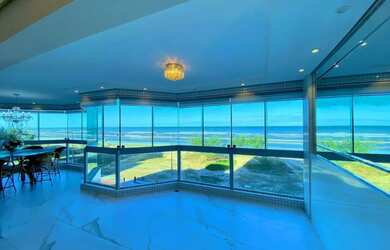 Imagem: O apartamento possui 4 Dormitórios, 4 Banheiros, 2 Vagas na