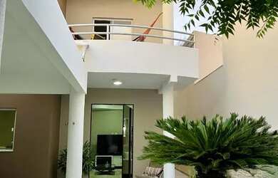 Imagem: A casa em condomínio possui 4 Dormitórios, 5 Banheiros, 2