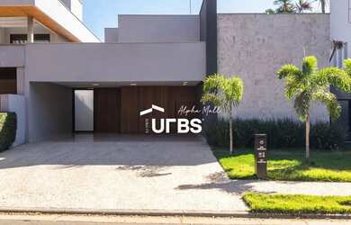 Imagem: A casa em condomínio possui 4 Dormitórios, 5 Banheiros, 2