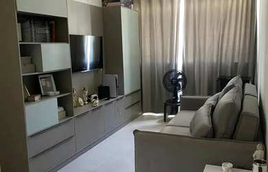 Imagem: O apartamento possui 2 Dormitórios, 1 Banheiro, 1 Vaga na garagem