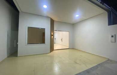 Imagem: A casa possui 2 Dormitórios, 2 Banheiros, 1 Vaga na garagem