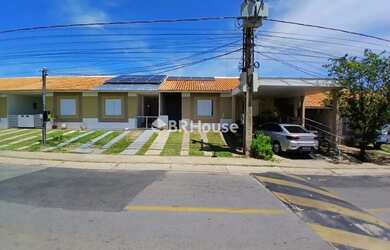 Imagem: A casa em condomínio possui 2 Dormitórios, 2 Banheiros, 2