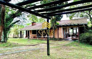 Imagem: A fazenda possui 3.000m² de Área e está localizado em Águas