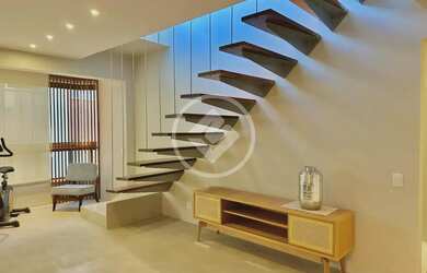 Imagem 11: Duplex para venda tem 277 metros quadrados com 3 quartos em Agronômica...