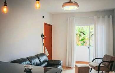 Imagem: O apartamento possui 2 Dormitórios, 1 Banheiro, 1 Vaga na garagem