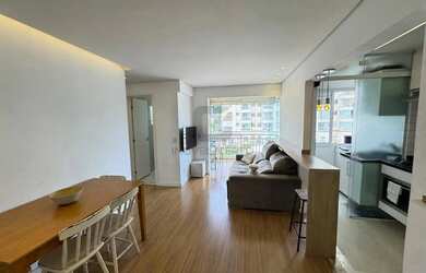 Imagem: O apartamento possui 3 Dormitórios, 1 Banheiro, 1 Vaga na garagem