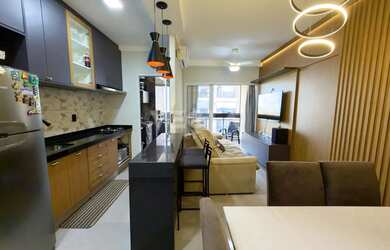 Imagem: O apartamento possui 2 Dormitórios, 2 Banheiros, 1 Vaga na