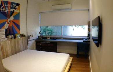 Imagem 14: Contemporâneo. Imóvel mobiliado, Ar-condicionado, Guarda roupae140m²...