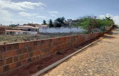 Imagem: O terreno possui 745m² de Área e está localizado em Tibau